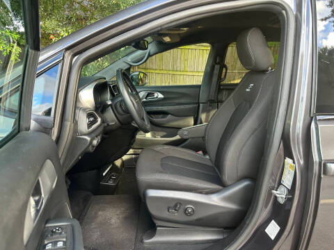 2021 Chrysler Pacifica Touring