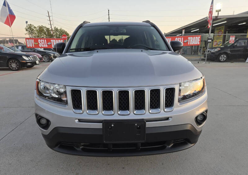 2017 Jeep Compass Sport photo 5