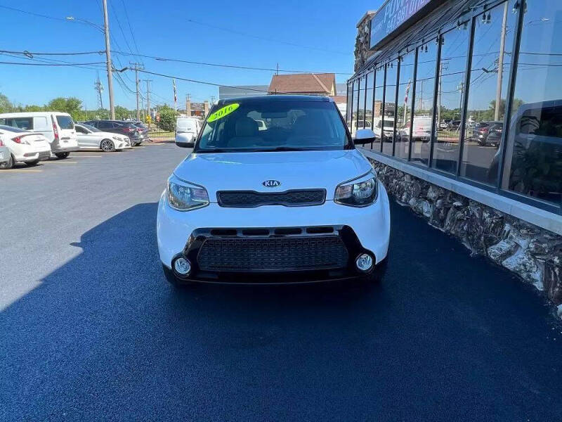 2016 Kia Soul +