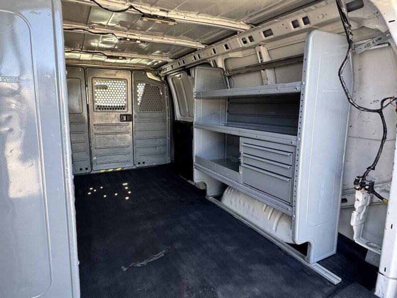 2021 Chevrolet Express 2500