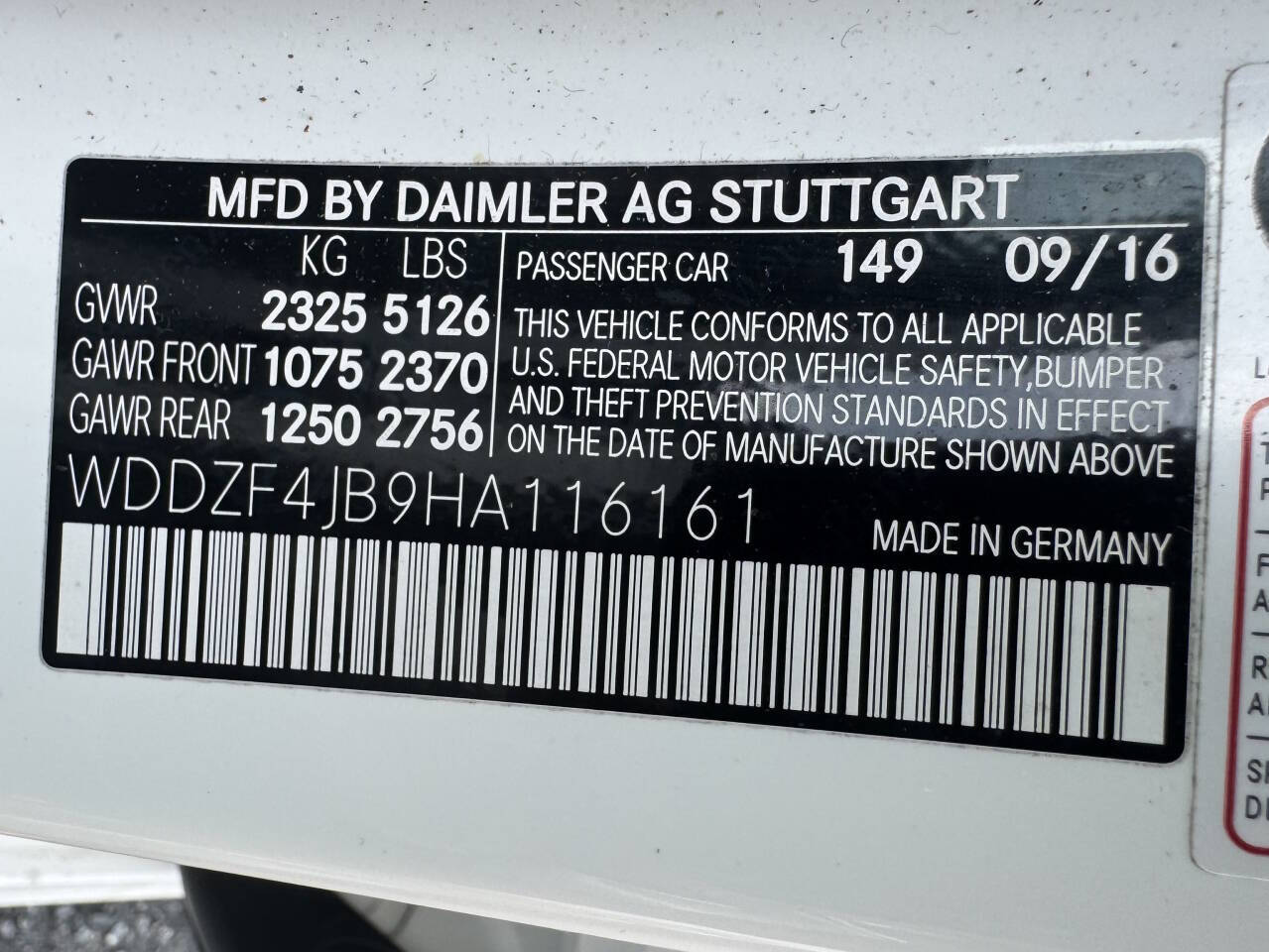 Off white 2017 Mercedes-Benz E-Class E 300 E 300 4dr Sedan 24