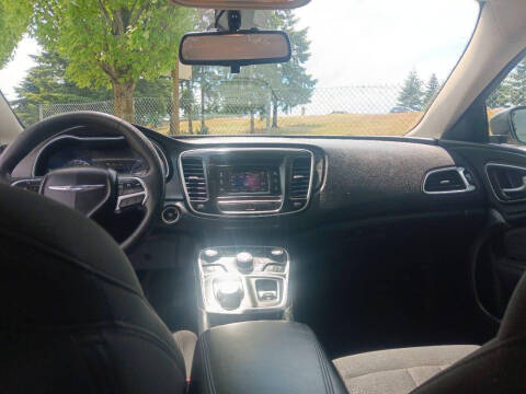 2016 Chrysler 200 Limited