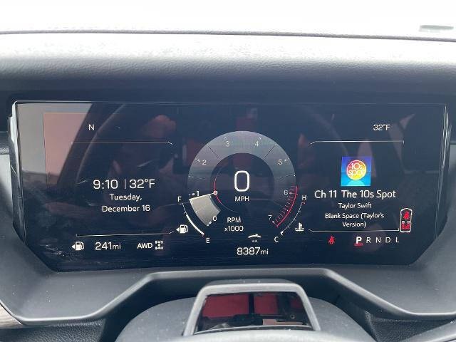 2025 GMC Acadia Denali