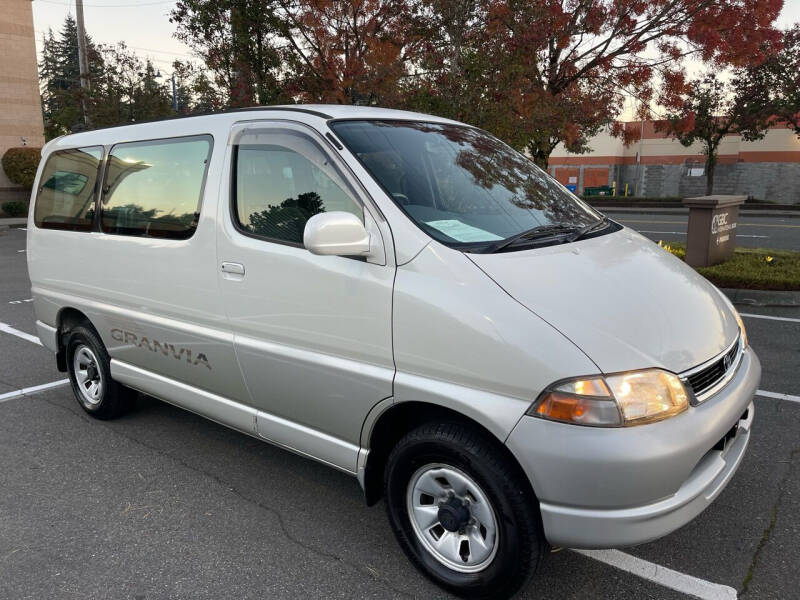 1996 Toyota Granvia