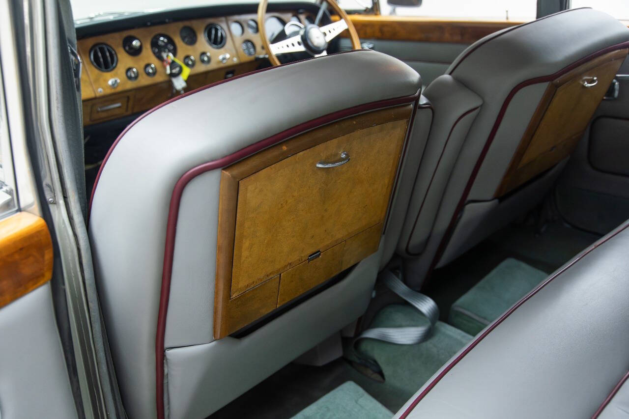1967 Bentley T1 Saloon 113