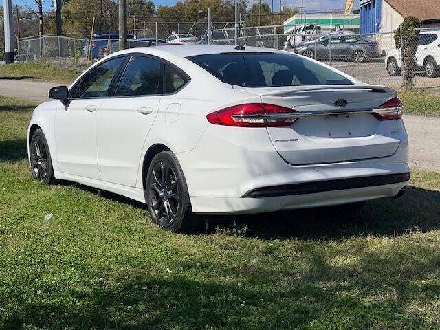 2018 Ford Fusion SE
