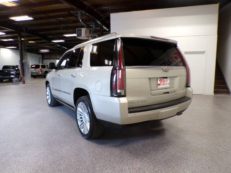 2017 Cadillac Escalade Platinum