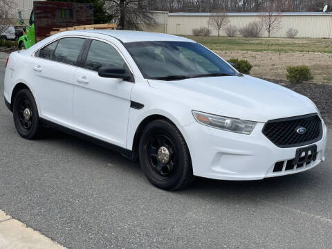2016 Ford Taurus for sale at ECONO AUTO INC in Spotsylvania VA