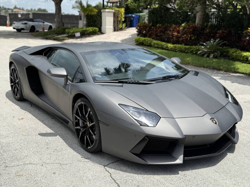 2013 Lamborghini Aventador LP 700-4