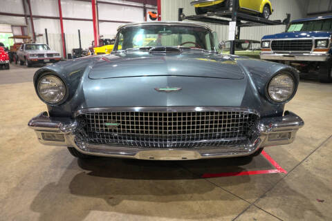 1957 Ford Thunderbird