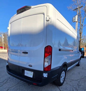 2022 Ford E-Transit 350