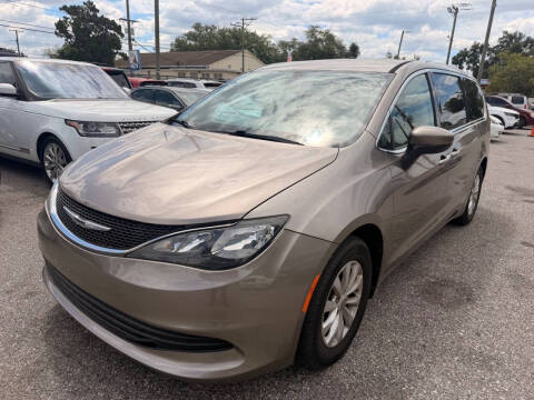 2017 Chrysler Pacifica Touring