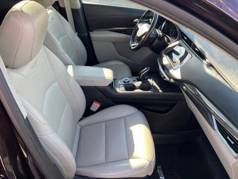 2020 Cadillac XT4 Luxury