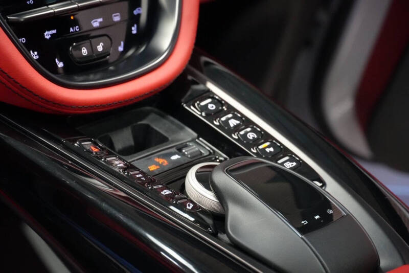 2021 Aston Martin DBX