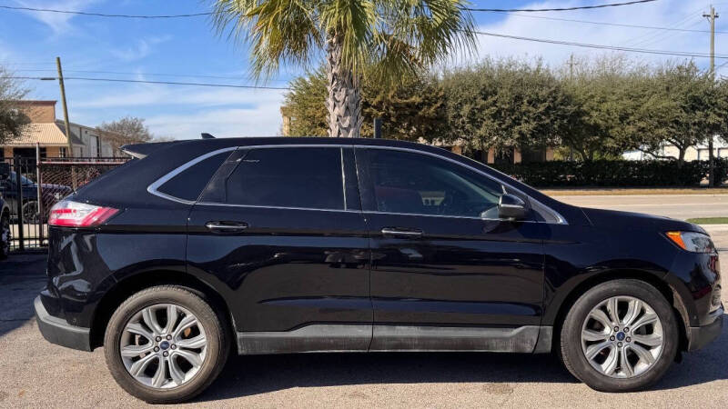 2020 Ford Edge Titanium