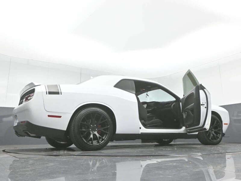 2017 Dodge Challenger R/T Plus
