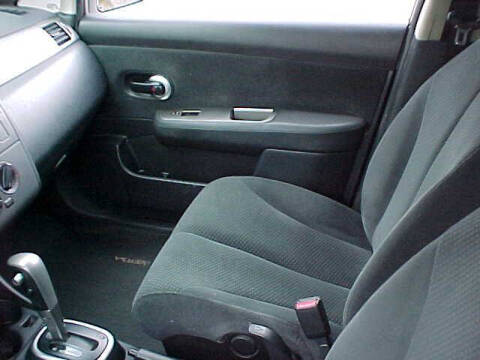 2011 Nissan Versa 1.8 S