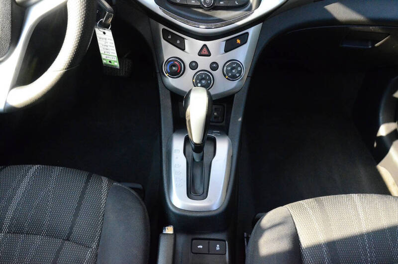 2018 Chevrolet Sonic LT Auto