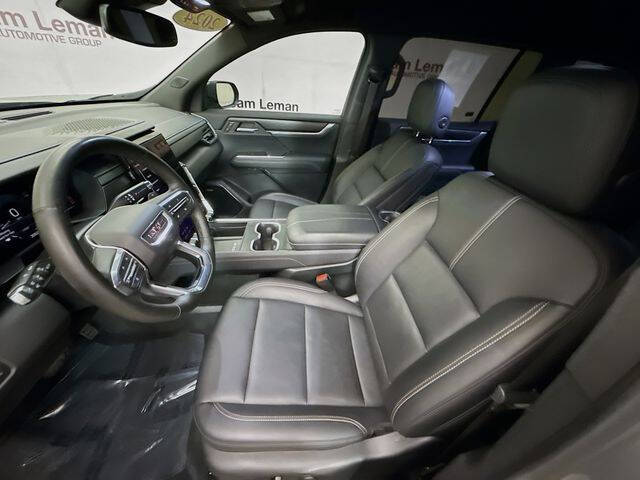 2024 GMC Acadia Elevation