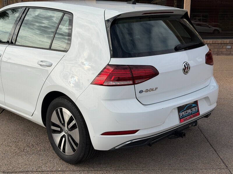 2017 Volkswagen e-Golf SE