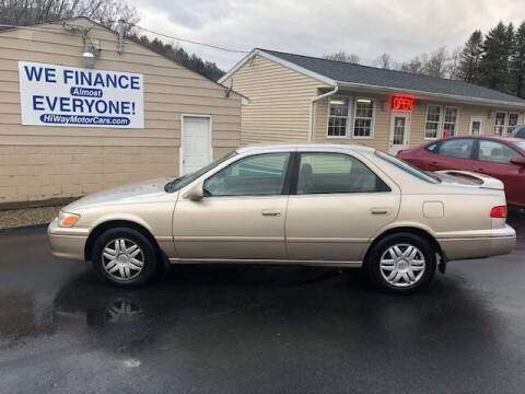 2000 Toyota Camry for sale at INTERNATIONAL AUTO SALES LLC in Latrobe PA
