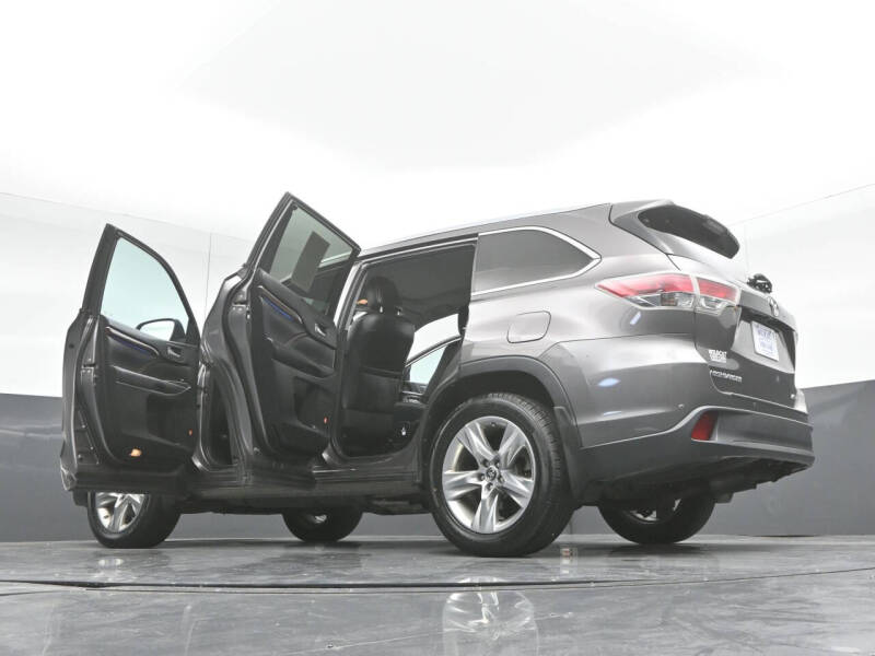 2016 Toyota Highlander Limited Platinum