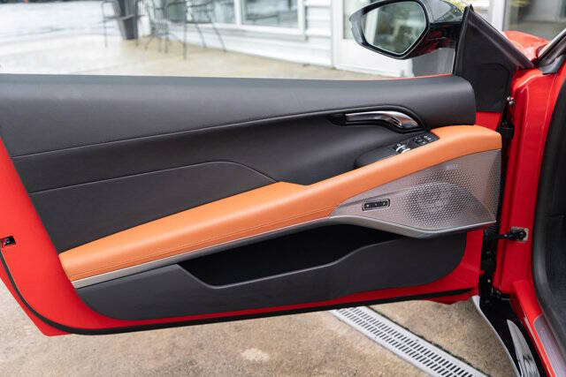 2025 Lotus Emira V6 Base