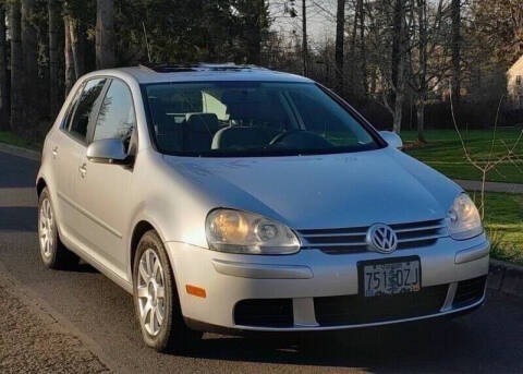 2009 Volkswagen Rabbit for sale at CLEAR CHOICE AUTOMOTIVE in Milwaukie OR