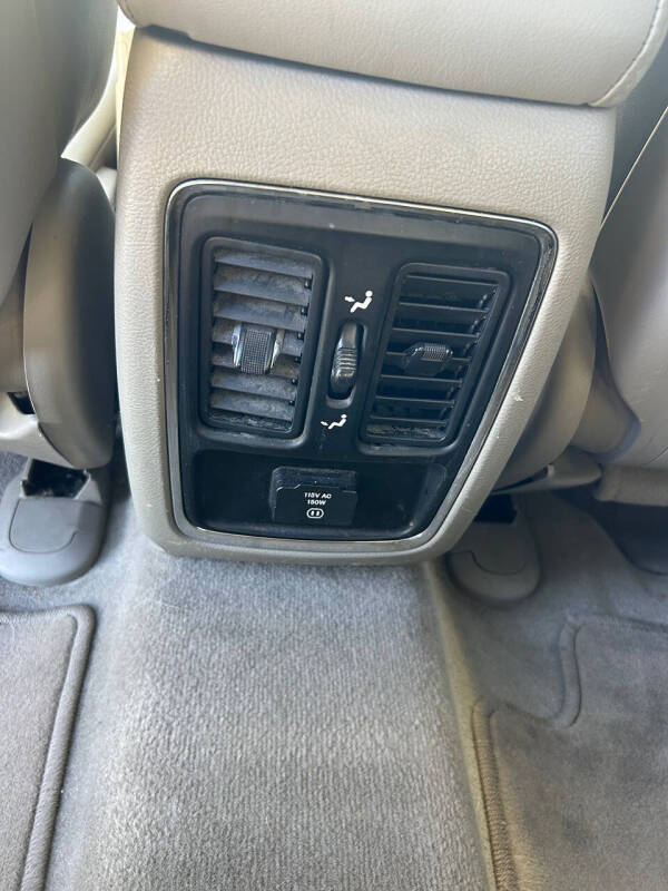 2011 Jeep Grand Cherokee Laredo