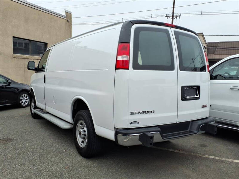 2024 GMC Savana 2500