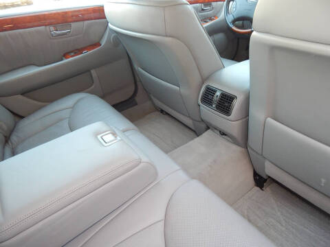 2005 Lexus LS 430