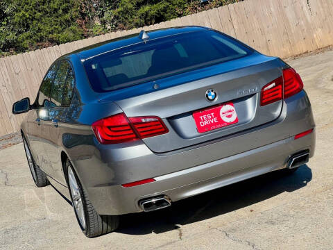 2011 BMW 5 Series 550i