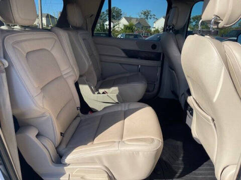 2019 Lincoln Navigator L Select