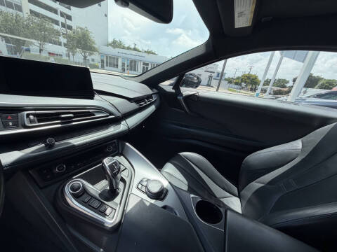 2016 BMW i8