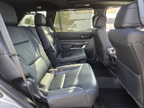 2024 Toyota Sequoia Capstone