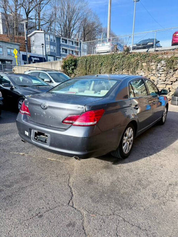 2009 Toyota Avalon Limited