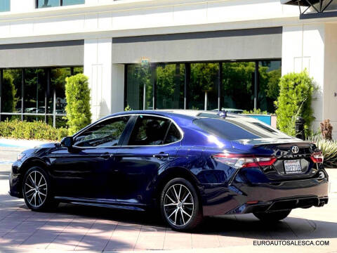 2022 Toyota Camry SE