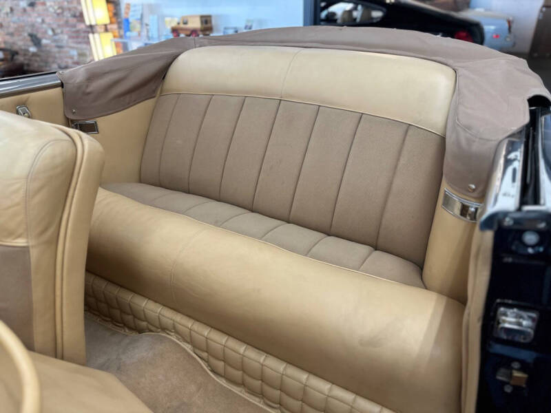 1948 Packard Custom serries Victoria