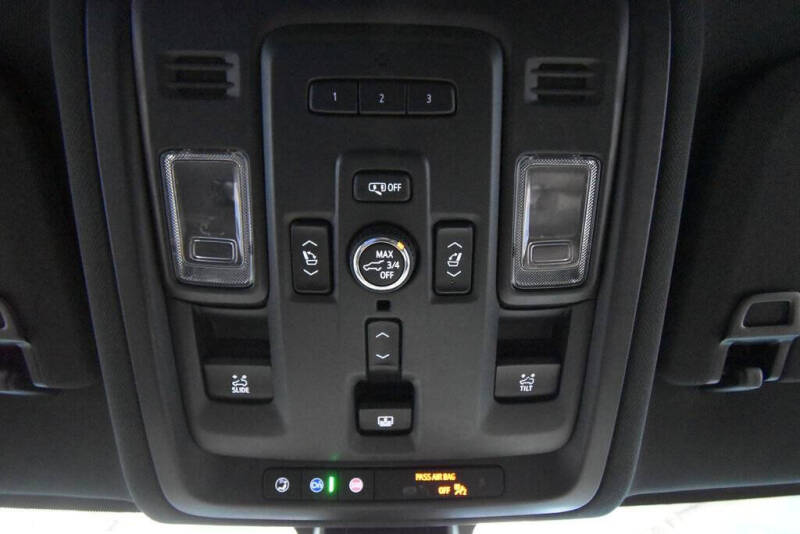 2021 Chevrolet Suburban RST