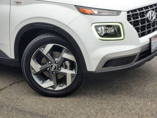 2020 Hyundai Venue SEL