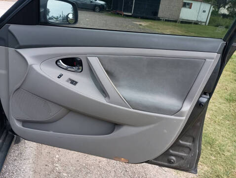 2010 Toyota Camry LE