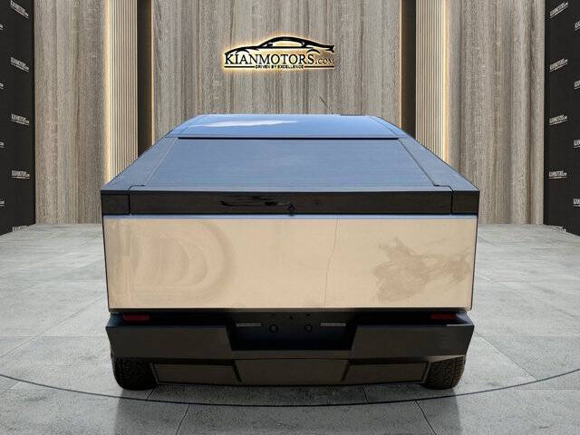 2026 Tesla Cybertruck Premium