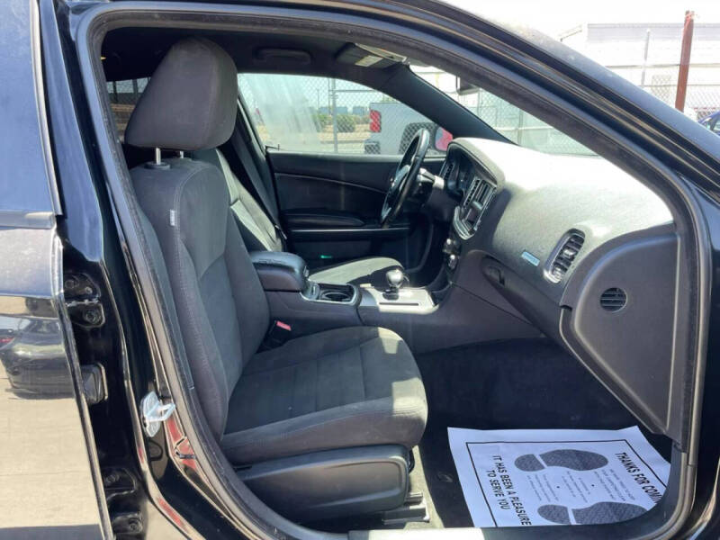 2013 Dodge Charger SE