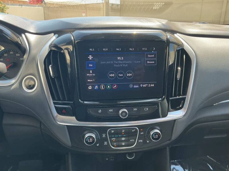 2020 Chevrolet Traverse LT Leather