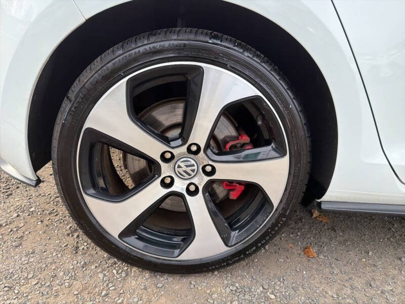 2017 Volkswagen Golf GTI SE