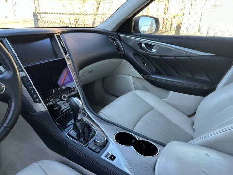 2015 Infiniti Q50 Premium