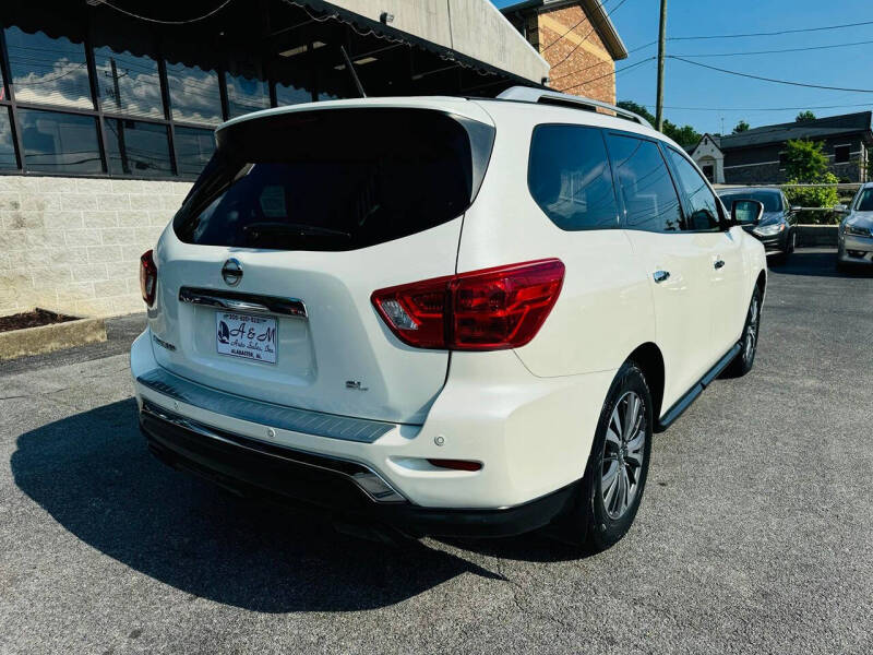 2017 Nissan Pathfinder SL