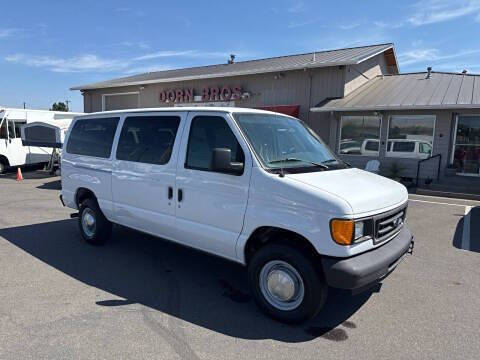2004 Ford E-Series E-350 SD XL
