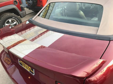 2004 Ford Mustang GT Deluxe