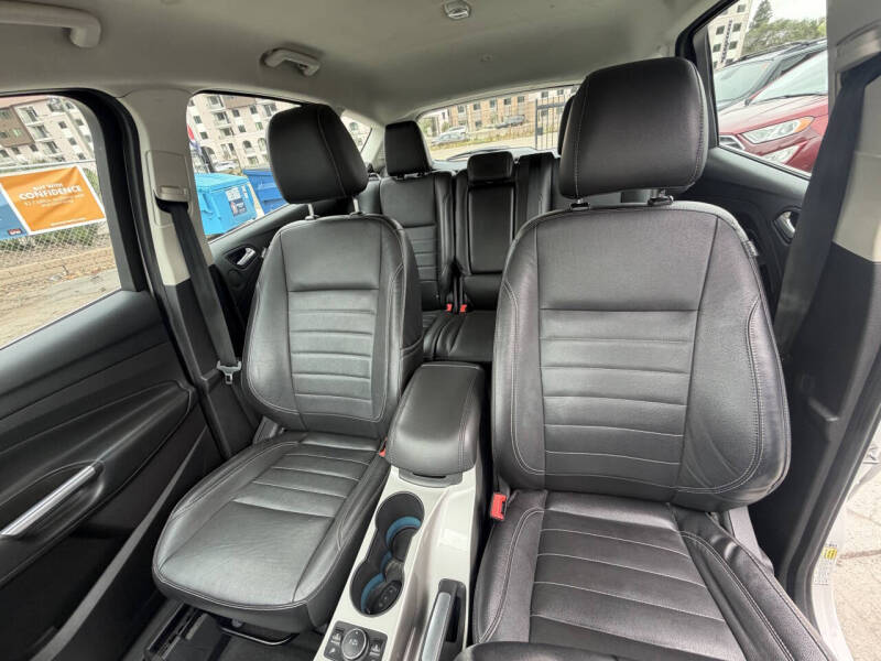 2014 Ford C-MAX Hybrid SEL